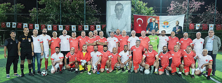 Büyükşehir Belediyesi Samet Güdük Birimlerarası Futbol Turnuvası’nda dostluk kazandı!