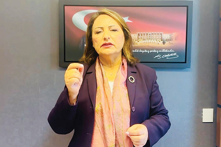 CHP Adana Milletvekili Dr. Müzeyyen Şevkin: Bıçak kemiği çoktan geçti!