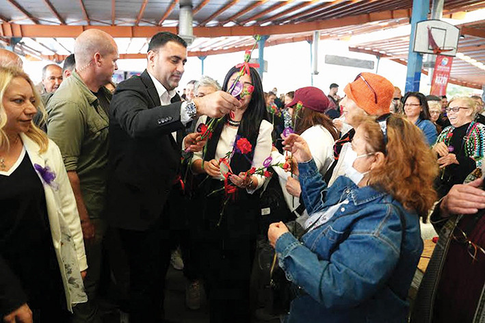  Çukurova Belediye Başkanı Emrah Kozay: Emekçi olmayan kadın yoktur