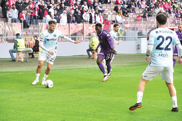 Samsunspor:  3  - Adana Demirspor: 2